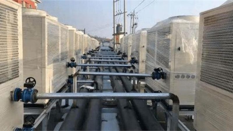大型螺杆冷水机：性能与选型的关键考量